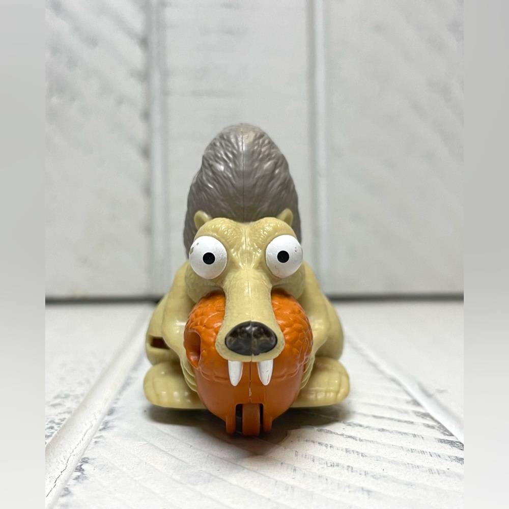 Ice Age Scrat The Sabertooth Squirrel Burger King Toy 2014 Fox Collectible